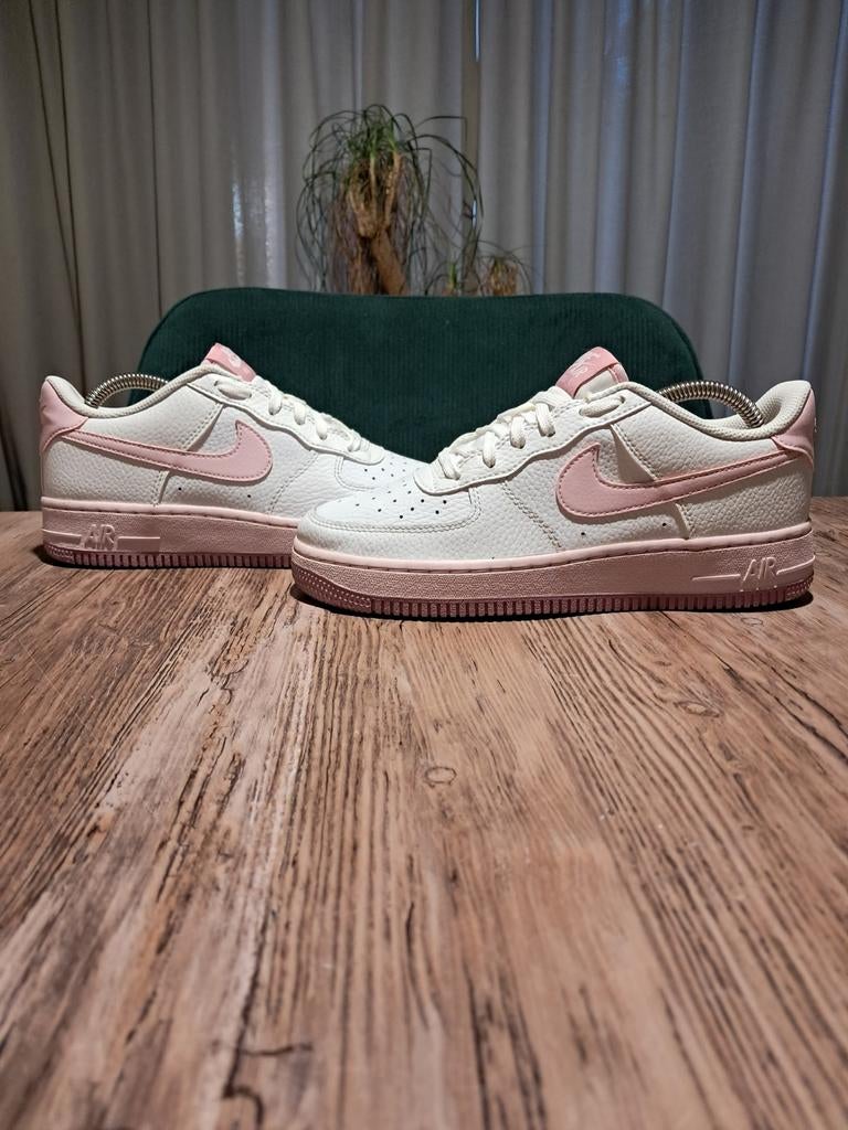 Nike Air Force 1 Premium 'Pink Foam' Size 38, Wit, Nike, Ophalen of Verzenden, Sneakers of Gympen