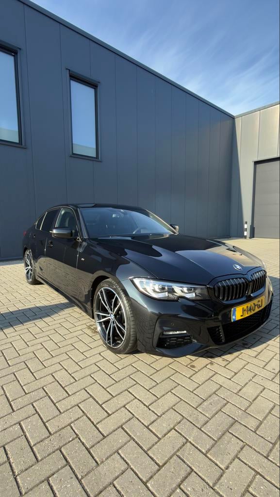 BMW 3-Serie 320i M-Sport 184pk Aut 2020 Zwart, 1998 cc, Zwart, 4 cilinders, Zwart