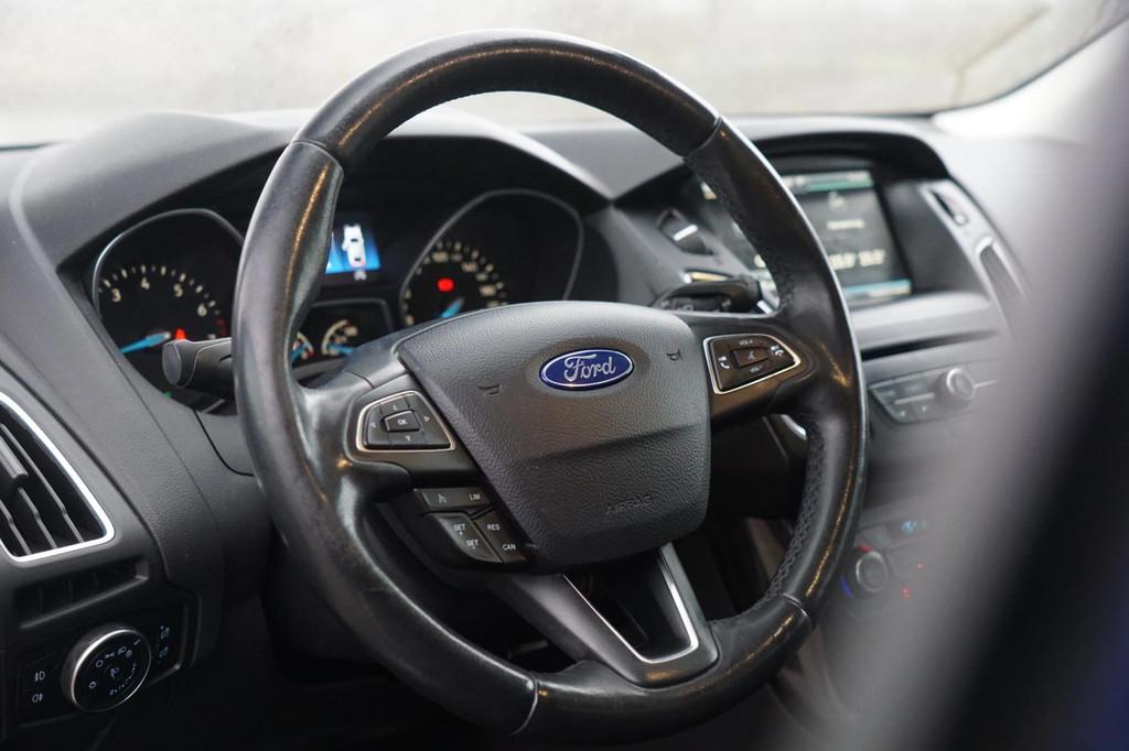 Ford Focus Wagon 1.0 125PK Titanium Sport | Deep Impact Blue, Auto's, Gebruikt, Euro 6, Blauw, Handgeschakeld