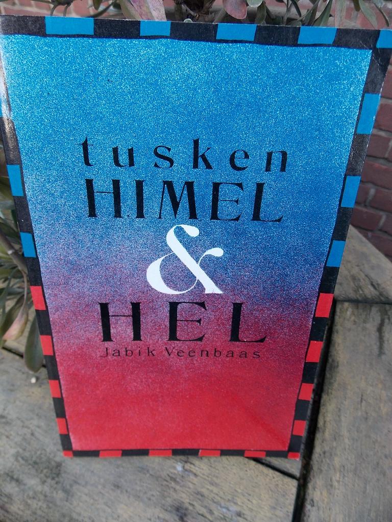 Tusken himel & hel - Jabik Veenbaas - boek, Boeken, Ophalen of Verzenden, Gelezen