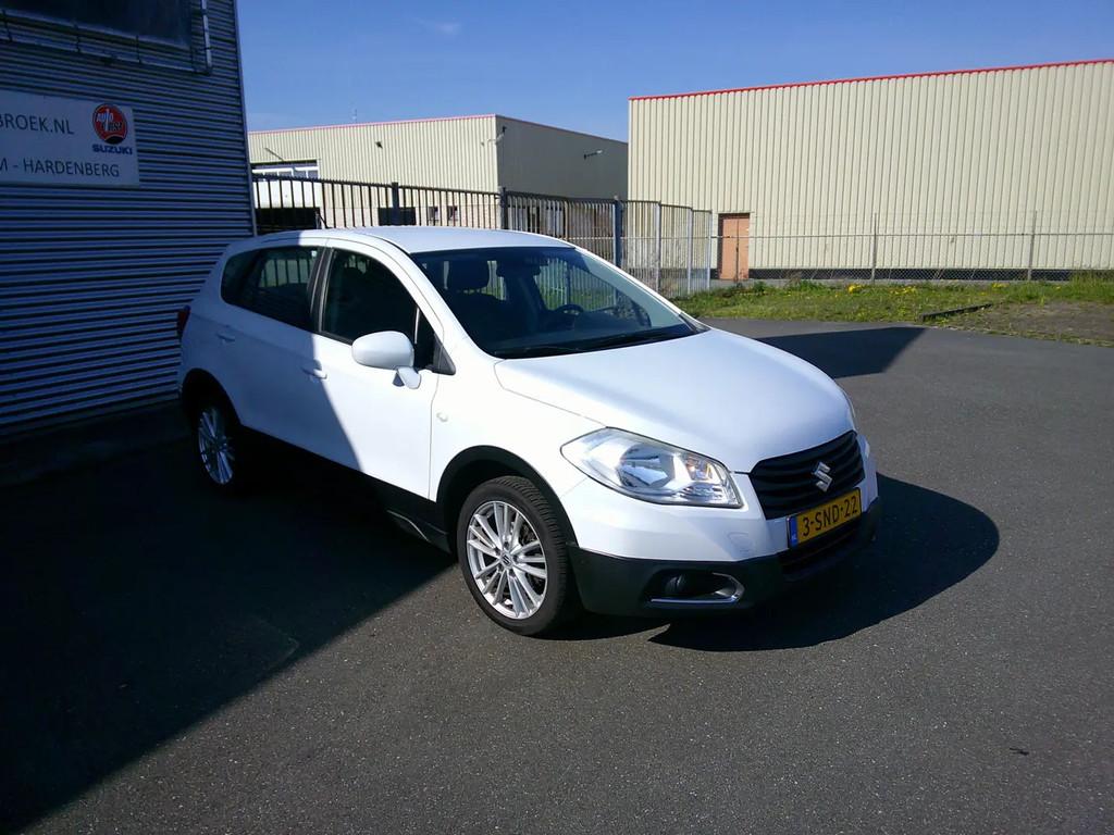 Suzuki S-Cross 1.6 DDiS Comfort € 7.750,00, Stof, Gebruikt, 4 cilinders, Wit