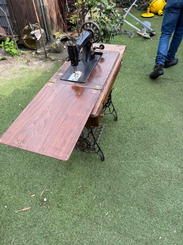 Singer trap naaimachine, Antiek en Kunst, Ophalen