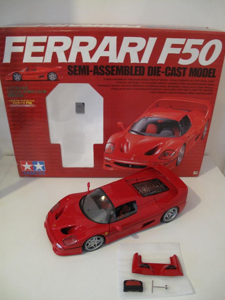 FERRARI F50 1/12 TAMIYA ref 23203, Hobby en Vrije tijd, Modelauto's | 1:5 tot 1:12, Verzenden, Zo goed als nieuw, 1:9 t/m 1:12