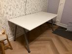 Wit Ikea bureau., Huis en Inrichting, Bureaus, Ophalen, In hoogte verstelbaar, Gebruikt