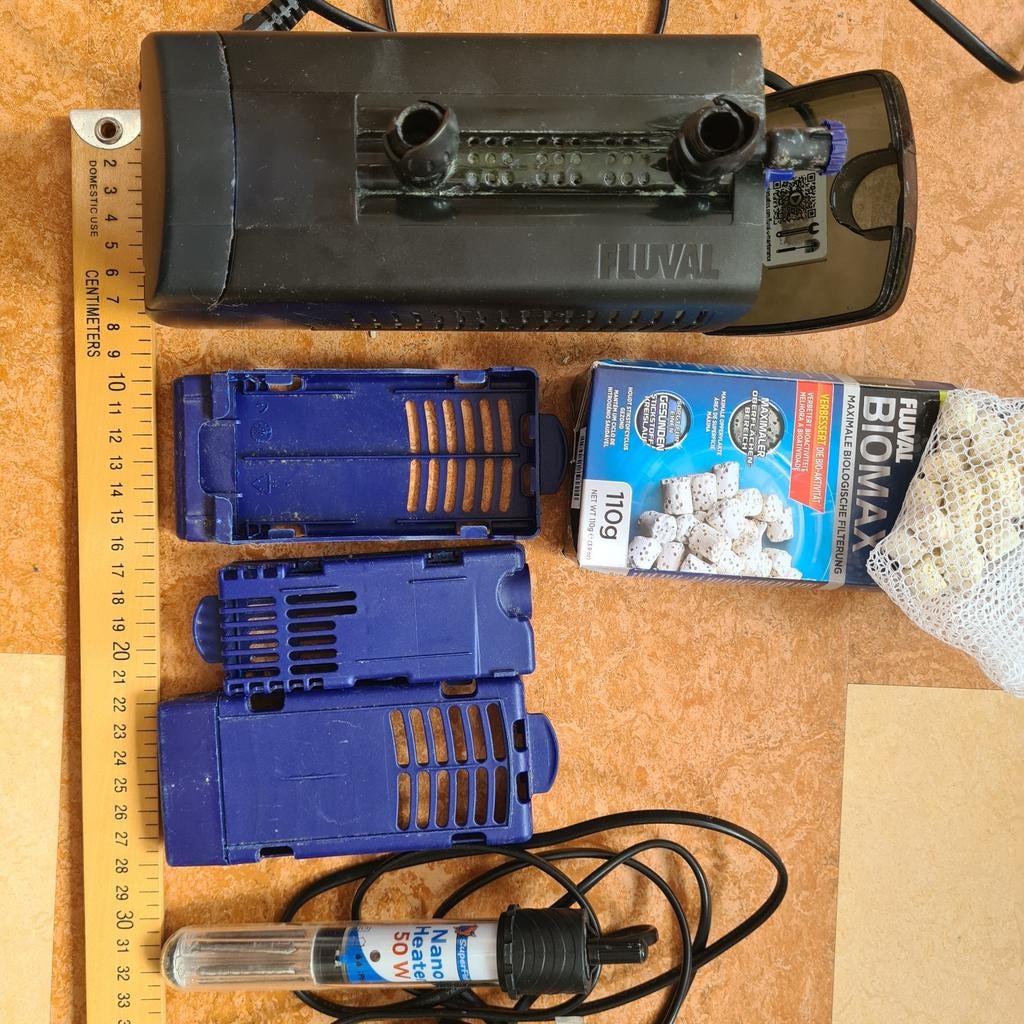 Aquarium Fluval U2 filter, verwarmingselement Superfish 50W, Dieren en Toebehoren, Ophalen of Verzenden, Gebruikt, Leeg aquarium