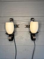 2 vintage brutalist franse smeed ijzeren wandlampen, Ophalen of Verzenden, Gebruikt, Glas, Brutalist vintage retro frans