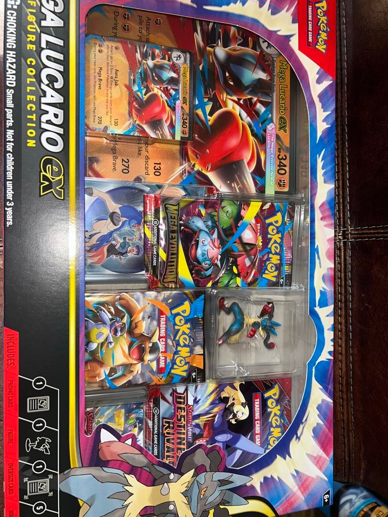 Mega Lucario EX Figure Collection Pokémon TCG Box, Ophalen of Verzenden, Nieuw, Overige typen