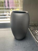 Zwarte stenen vaas, Huis en Inrichting, Ophalen, Steen, Zwart, Zo goed als nieuw