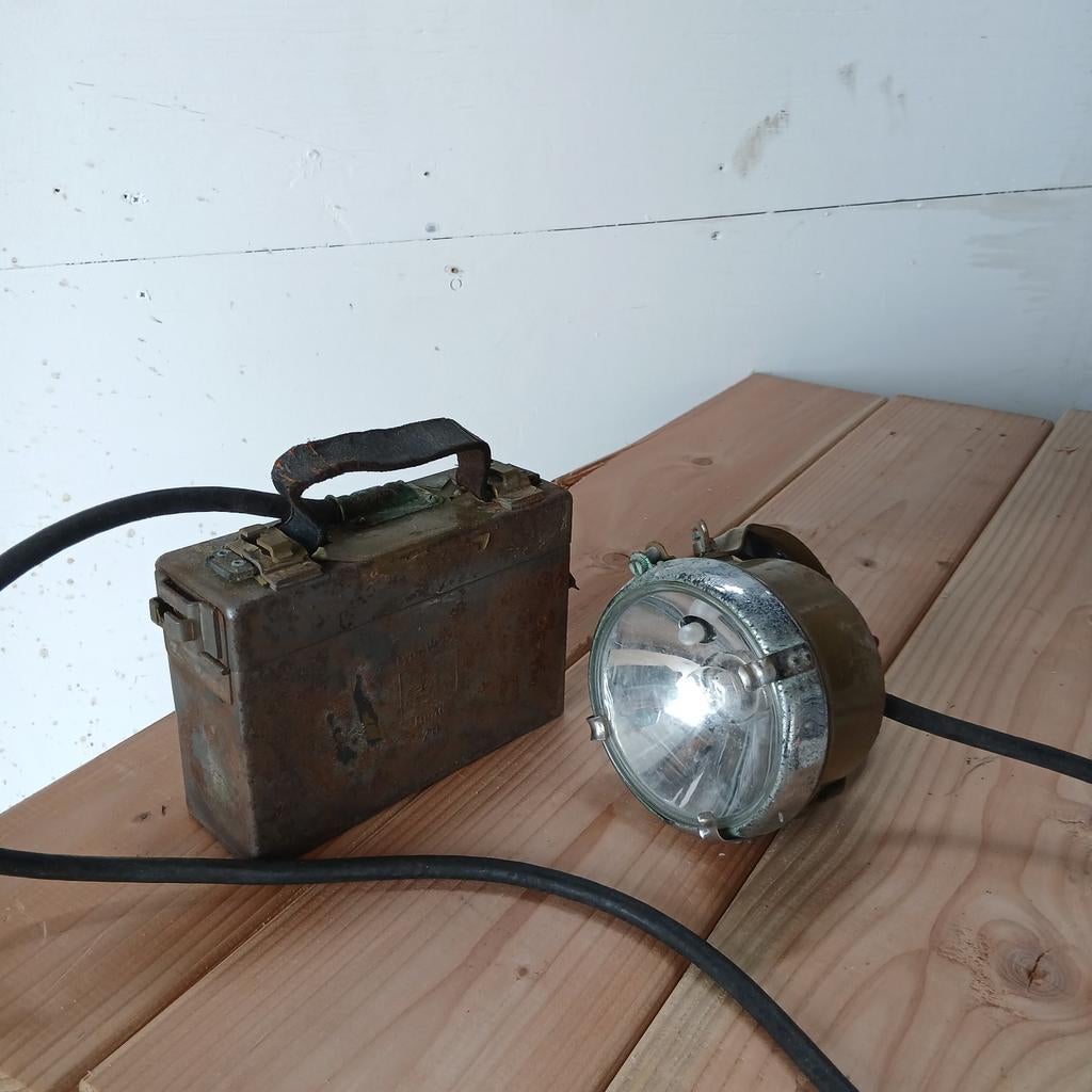 Legerlamp, Verzamelen, Ophalen, Landmacht, Nederland