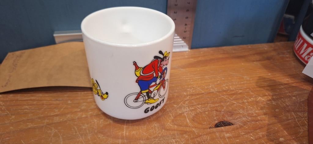 Disney mok Mickey Mouse pluto goofy (6.11), Frankrijk, Ophalen of Verzenden, Zo goed als nieuw, Arcopal