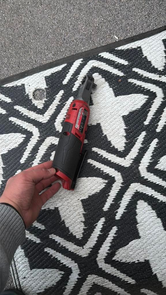 Milwaukee M12 FIR38-0 12V accu Subcompactratelsleutel 3/8, Ophalen of Verzenden, Zo goed als nieuw