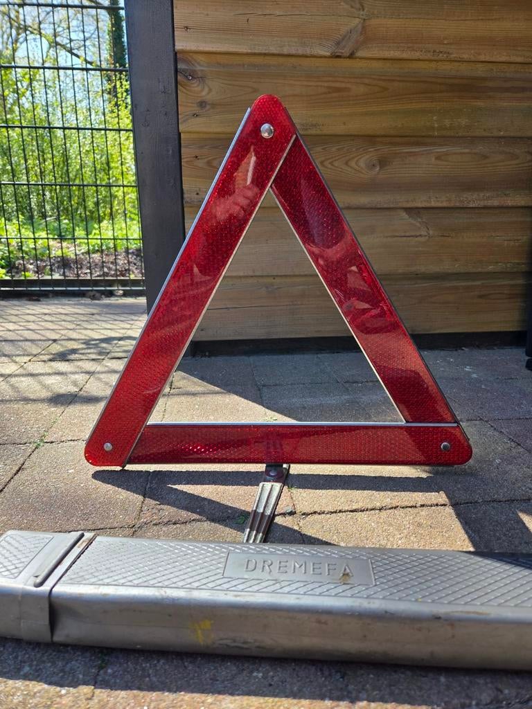 Gevarendriehoek DREMEFA - Essentieel voor Veiligheid, Ophalen