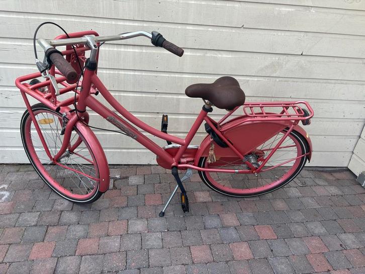 Roze meisjesfiets met voordrager - opknapbeurt nodig, Fietsen en Brommers, Fietsen | Meisjes, Gebruikt, 24 inch, Handrem, Ophalen
