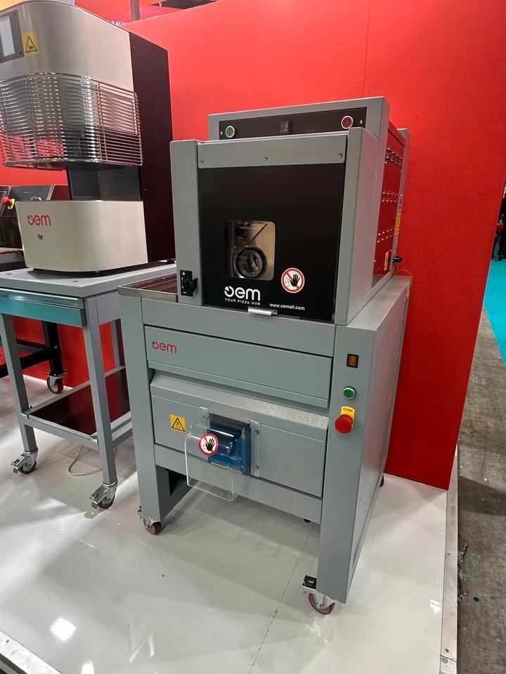 Nieuwe OEM BM2AS Deegverdeler + Deegronder op wielen, Witgoed en Apparatuur, Overige Witgoed en Apparatuur, Nieuw, Ophalen