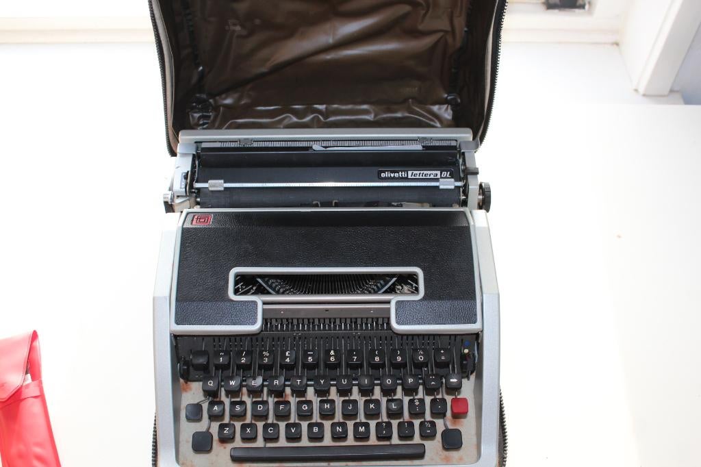Olivetti Lettera dl, Diversen, Typemachines, Ophalen, Gebruikt