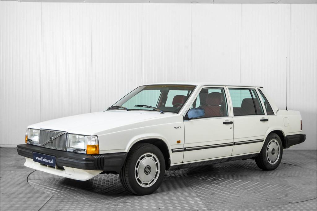 Volvo 740 2.3 GLE (bj 1984, automaat), Auto's, Volvo, Gebruikt, 4 cilinders, Wit, Bedrijf