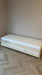 IKEA logeerbed 1 - 2 persoons, Huis en Inrichting, Slaapkamer | Bedden, Ophalen, 80 cm, 200 cm, Hout
