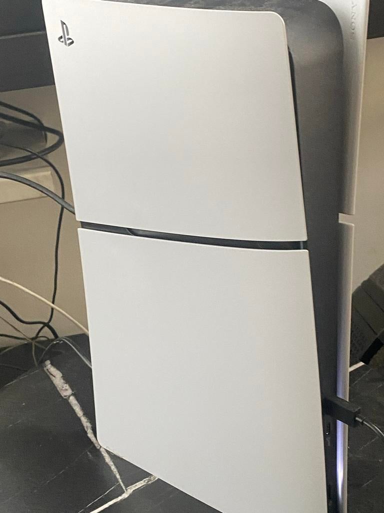 PlayStation 5 Digitale Versie met controller en doos, Spelcomputers en Games, Spelcomputers | Sony PlayStation 5, Zo goed als nieuw