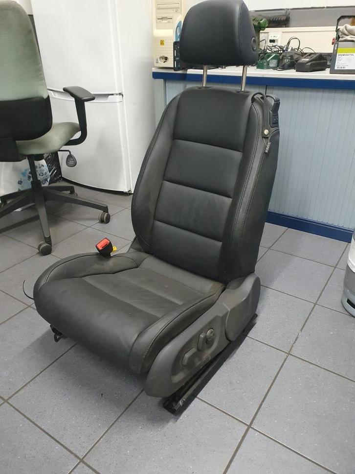 VW Eos bestuurdersstoel Links Elektrisch Verstelbaar Leer, Auto-onderdelen, Interieur en Bekleding, Ophalen of Verzenden