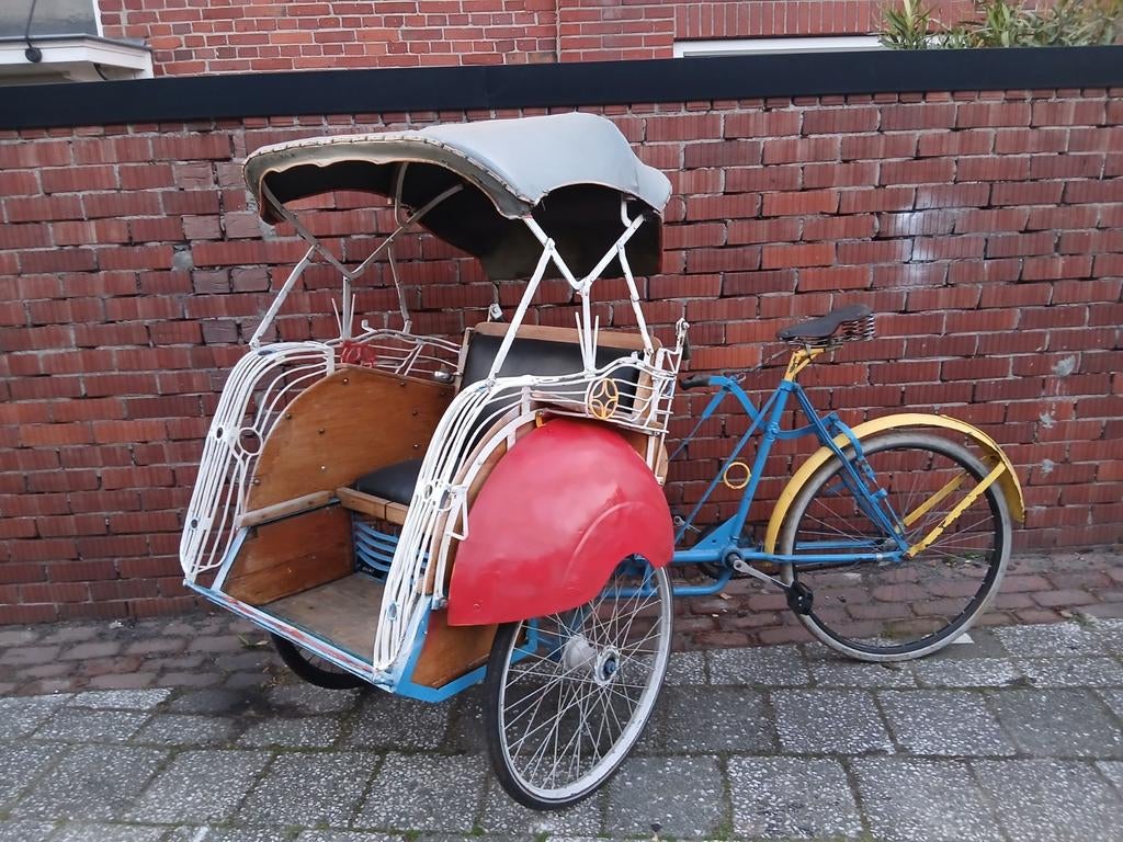 Unieke Indonesische Becak - Fietstaxi, Ophalen, Gebruikt, Onbekend