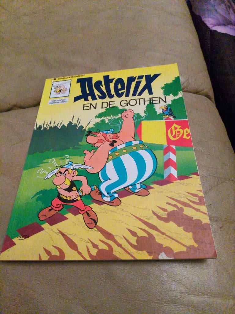 Asterix en de Gothen - Klassiek stripboek, Boeken, Eén stripboek, Ophalen of Verzenden, Gelezen, René Goscinny en Albert Uderzo