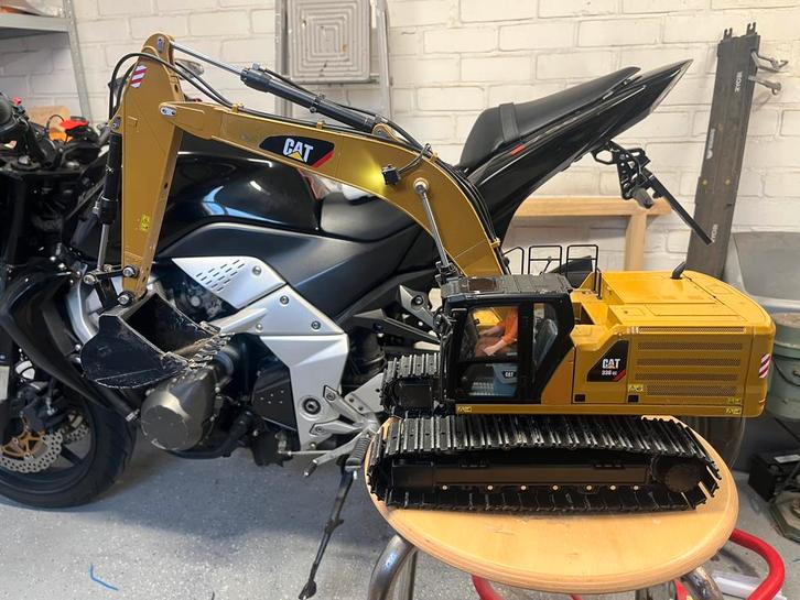 Hydraulische graafmachine 1:14, Hobby en Vrije tijd, Modelauto's | 1:5 tot 1:12, Zo goed als nieuw, Auto, Ophalen