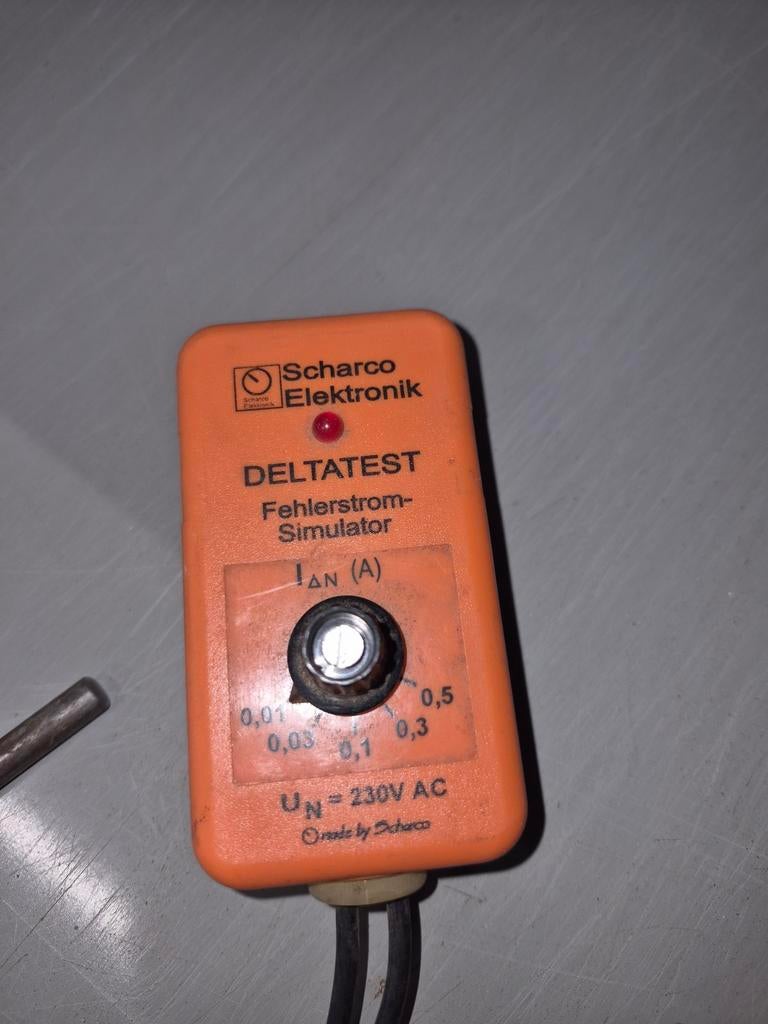 Scharco Elektronik  Fehlerstrom-Simulator aardlek tester, Doe-het-zelf en Verbouw, Meetapparatuur, Ophalen of Verzenden
