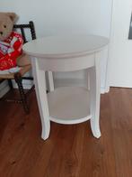 Mooi wit bijzettafeltje massief hout, Ophalen, Minder dan 55 cm, Gebruikt, Rond