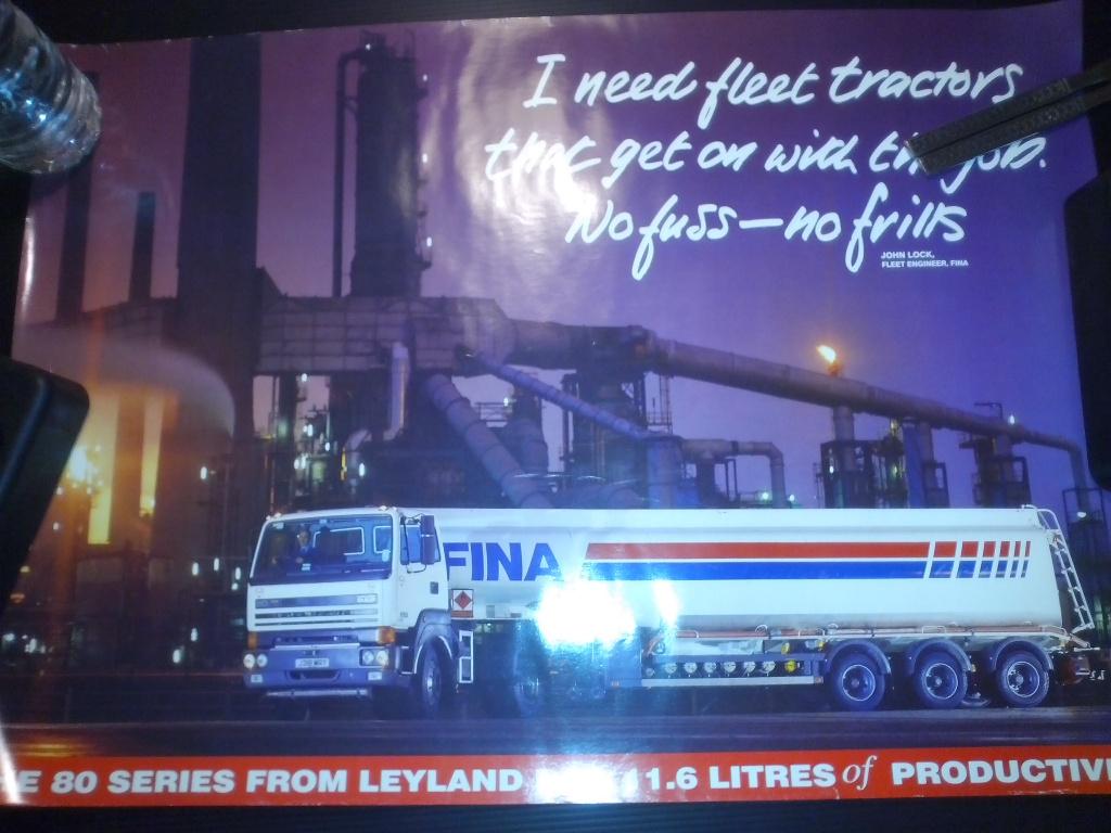 8x Leyland DAF posters: 80 Fina 95 2700 Roadrunner 200 Comet, Ophalen of Verzenden, Auto's