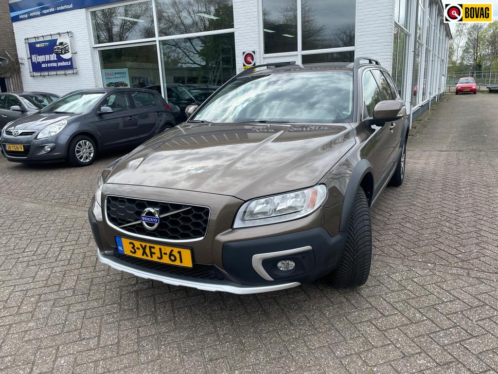 Volvo XC70 2.0 T5 FWD Nordic+ Automaat 245 PK, 15 km/l, 4 cilinders, XC70, 93 €/maand
