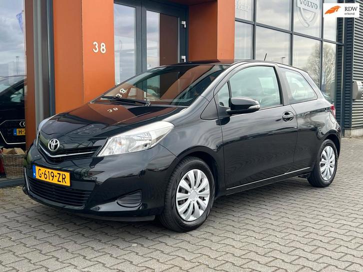 Toyota Yaris 1.3 VVT-i|Bluetooth|Camera|Airco|Trekhaak|NAP, Auto's, Toyota, Bedrijf, Te koop, Yaris, ABS, Achteruitrijcamera, Airbags