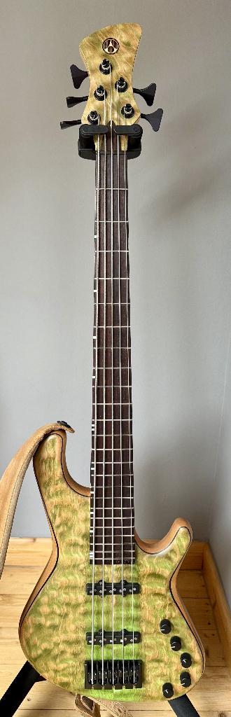 Adamovic Soul 5 Bass, Muziek en Instrumenten, Ophalen, Gebruikt, Elektrisch, 5-snarig