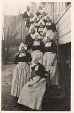 Volendam, Klederdracht, Ophalen of Verzenden, 1920 tot 1940, Gelopen, Noord-Holland