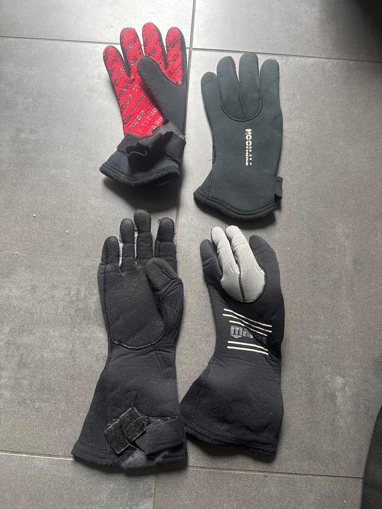 Twee paar neopreen duikhandschoenen (Mares, Typhoon), Watersport en Boten, Duiken, Ophalen, Gebruikt, Overige typen