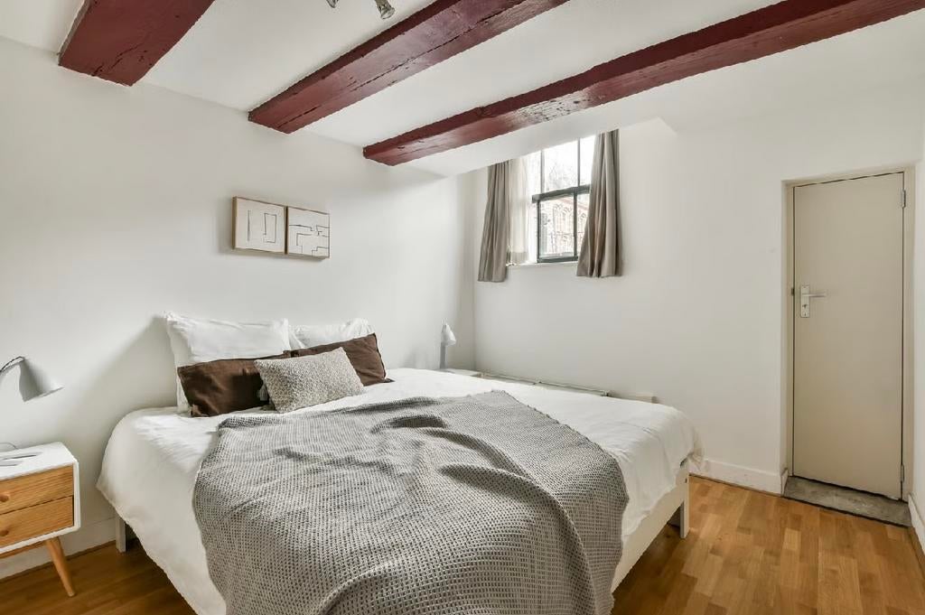 Auping bed frame incl Ikea matras en nachtkastjes 180x200, Huis en Inrichting, Ophalen, Zo goed als nieuw, Tweepersoons