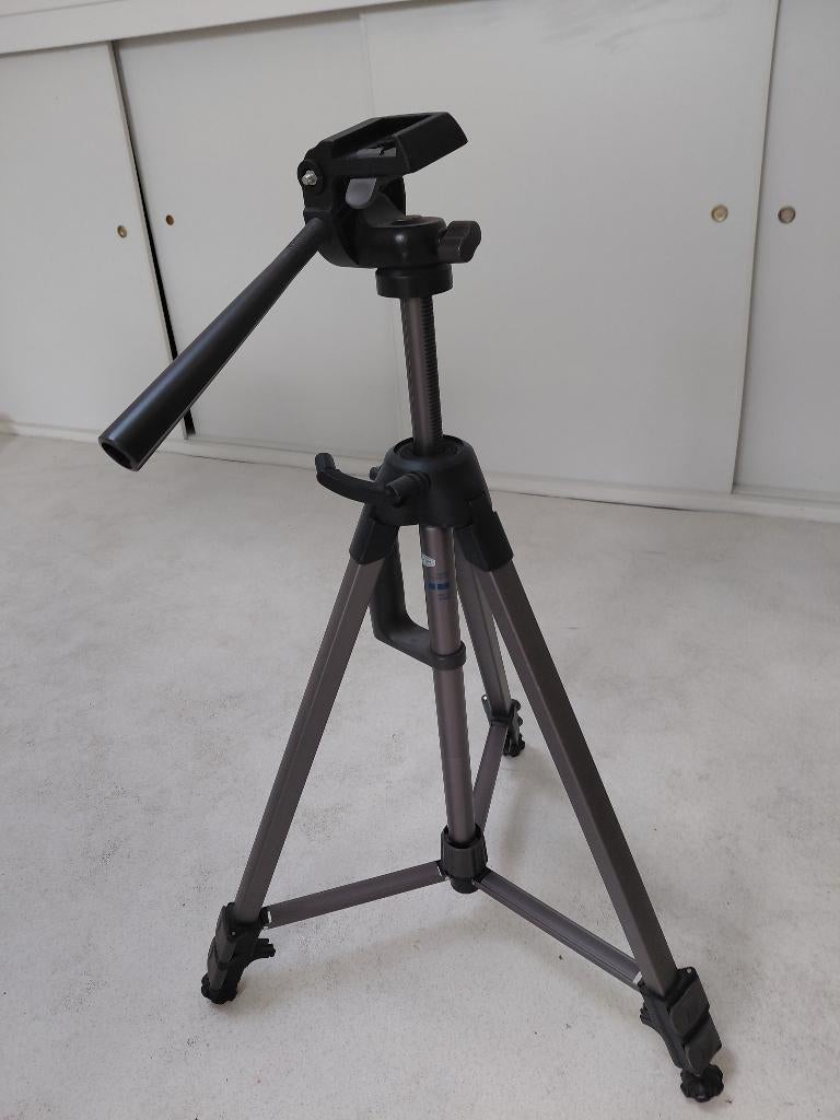 Statief voor fototoestel of videocamera, Ophalen of Verzenden, Zo goed als nieuw, Minder dan 150 cm, Driepoot