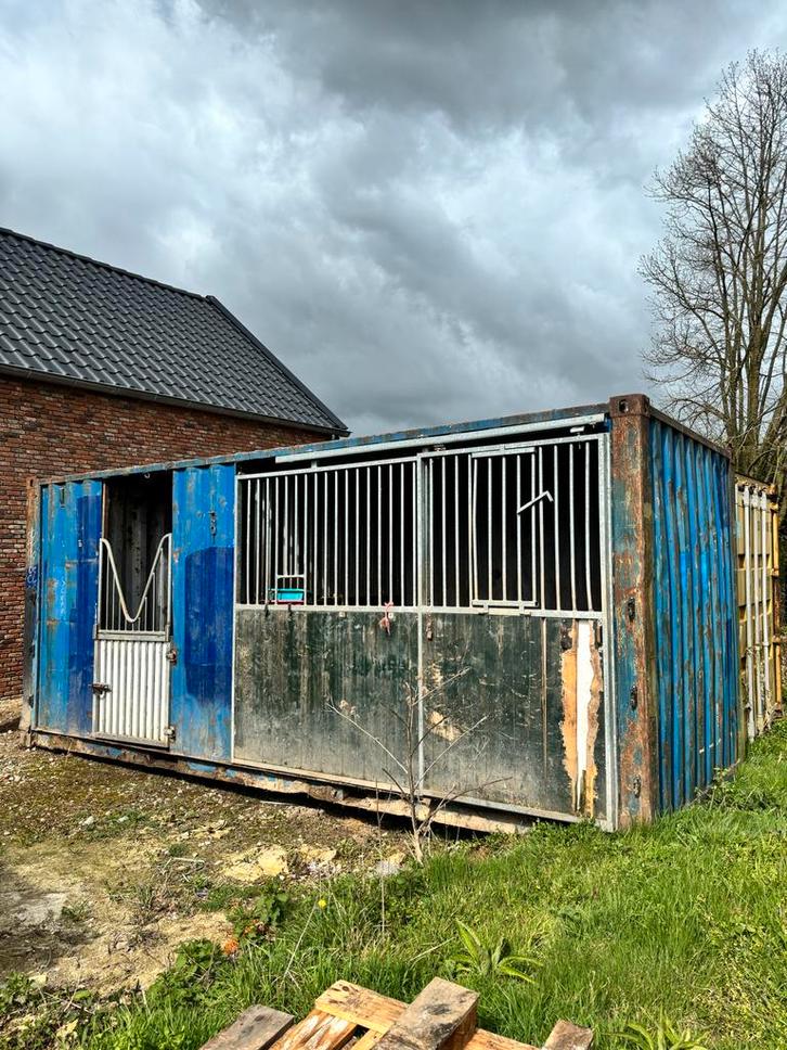 Stalcontainer met 2 stallen en voorraadhok, Dieren en Toebehoren, Stalling en Weidegang