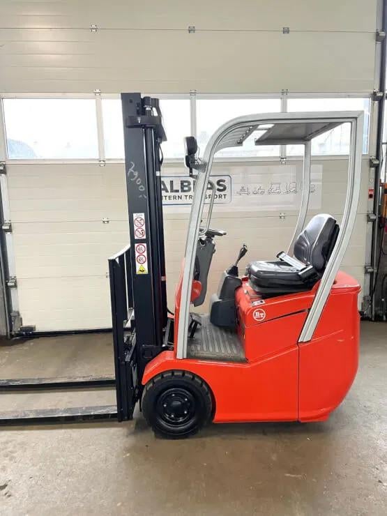 BT BT C3E100 / Cesab Blitz 100 compacte heftruck NIEUWE ACCU, Zakelijke goederen, Machines en Bouw | Heftrucks en Intern transport