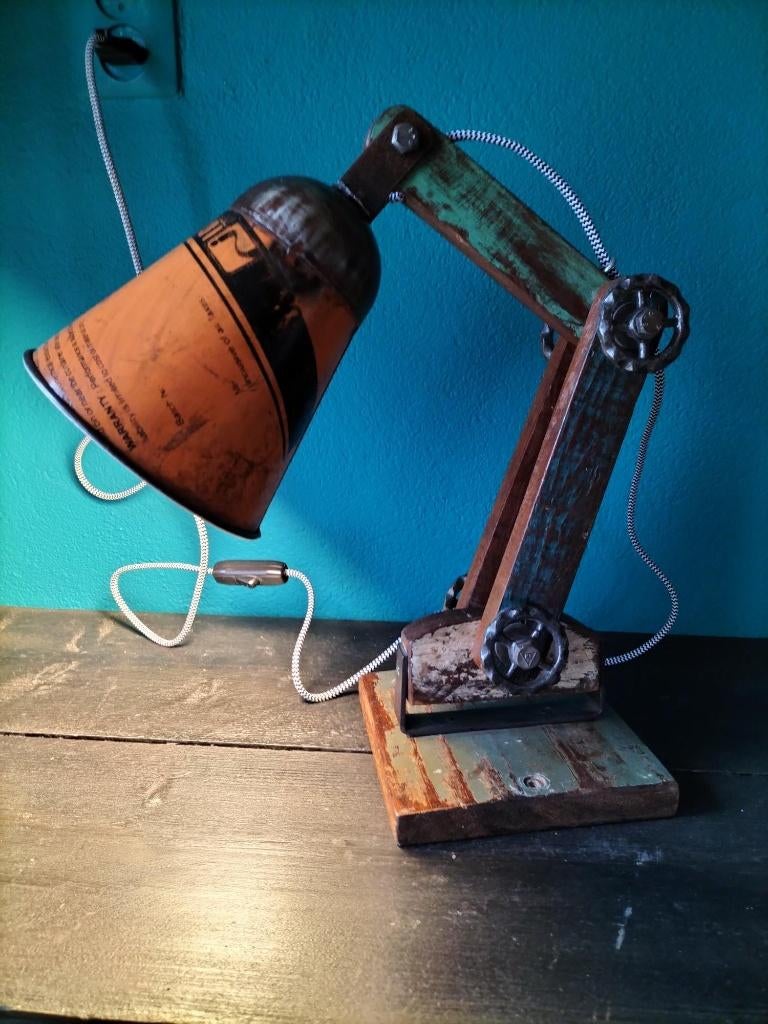 Industriële tafellamp 42 cm, Huis en Inrichting, Lampen | Tafellampen, Ophalen, Gebruikt, Vintage, Overige materialen