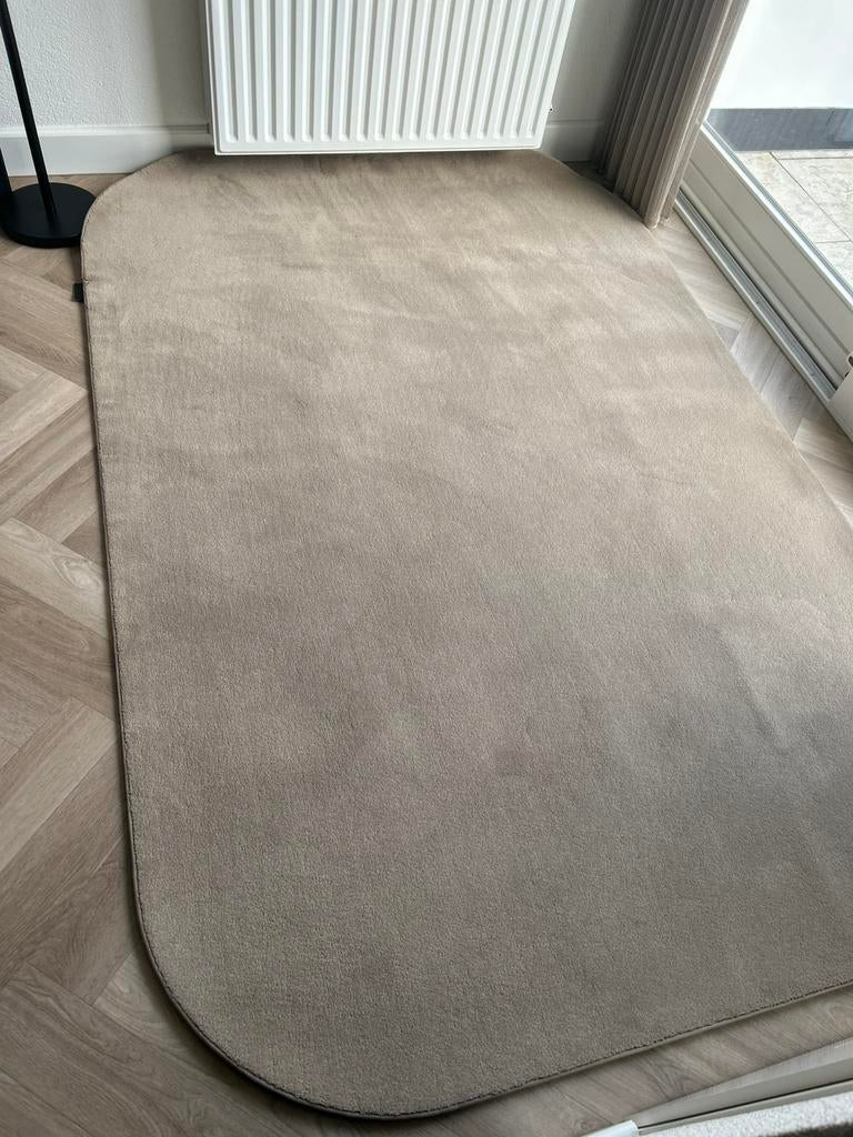 Vloerkleed kleur zandkleurig, Ophalen, Zo goed als nieuw, Rechthoekig, 200 cm of meer