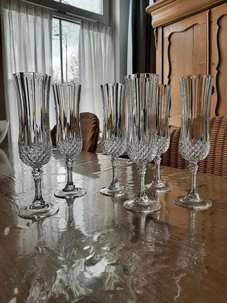 CRISTAL`D ARQUES , LONGCHAMP - 6 CHAMPAGNE / PROSECCO GLAZEN, Huis en Inrichting, Keuken | Servies, Zo goed als nieuw, Glas of Glazen