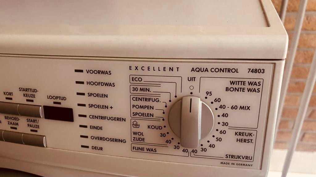 Wasmachine AEG Lavamat - Gebruikt maar werkend, Witgoed en Apparatuur, Wasmachines, Ophalen, Gebruikt, Voorlader, Wolwasprogramma