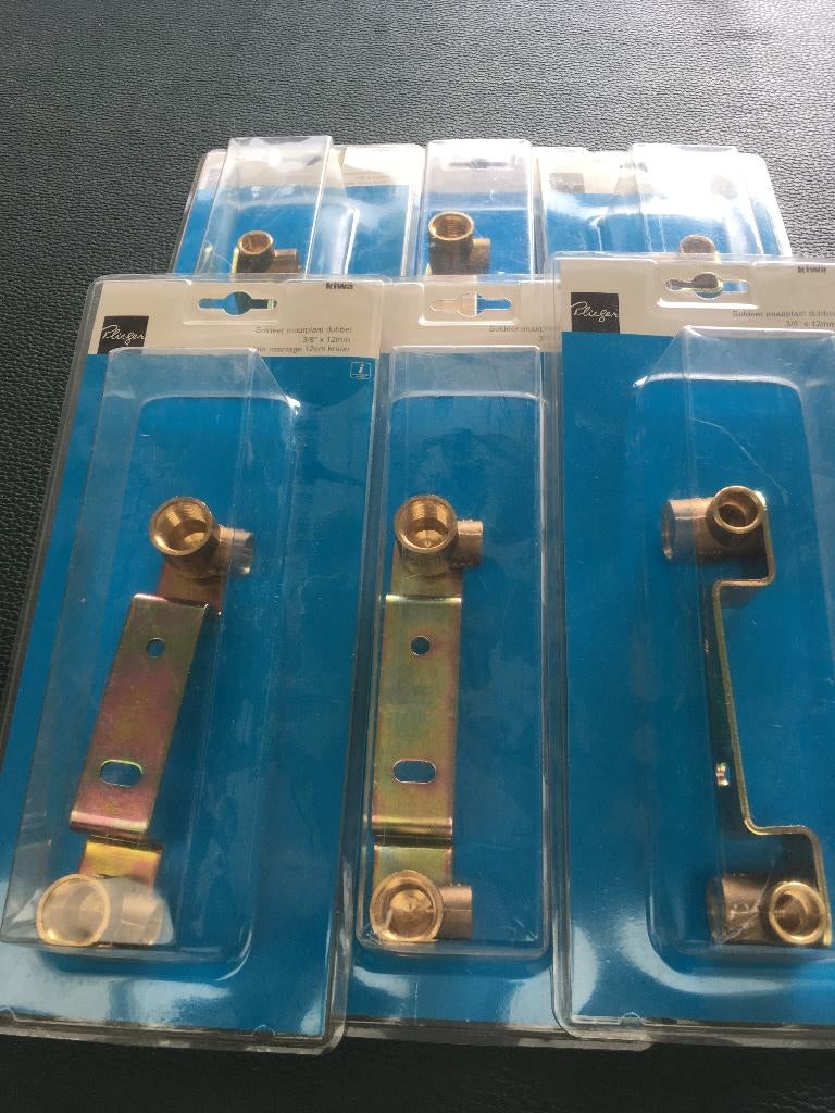 Dubbele muurplaat !!!, Ophalen of Verzenden, Nieuw, Koper, Kraan