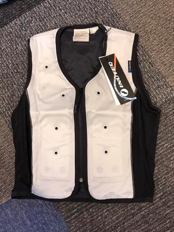 Inuteq bodycool smart koelvest maat M beschikbaar voor biedingen