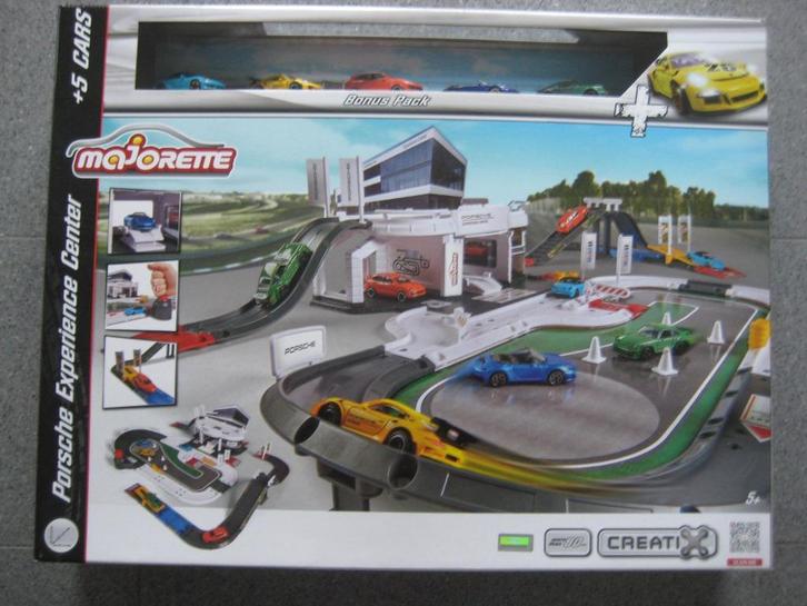 Majorette Porsche Experience Center + 5 voertuigen, Kinderen en Baby's, Speelgoed | Racebanen, Nieuw, Racebaan, Handmatig, Overige merken