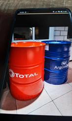 Olievaten of koelvloeistof vaten gevraagd, Ophalen