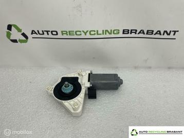 Raammotor linksvoor Volkswagen Audi 5Q4959801B beschikbaar voor biedingen