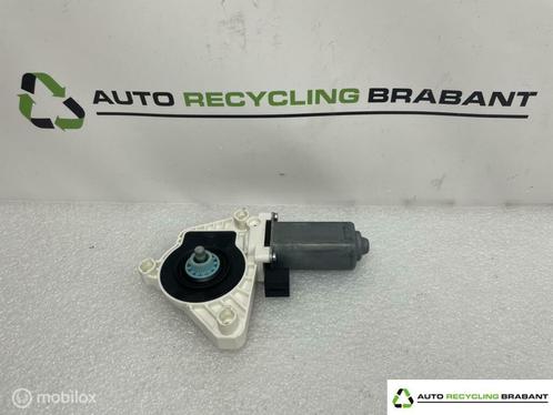 Raammotor linksvoor Volkswagen Audi 5Q4959801B, Auto-onderdelen, Ruiten en Toebehoren, Audi, Gebruikt, Ophalen of Verzenden