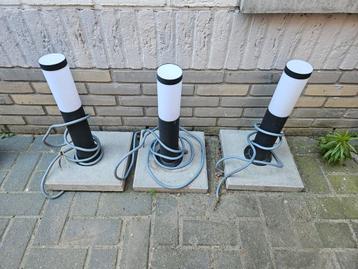 3x Sokkel Buitenverlichting Zwart/Wit Te Koop! beschikbaar voor biedingen