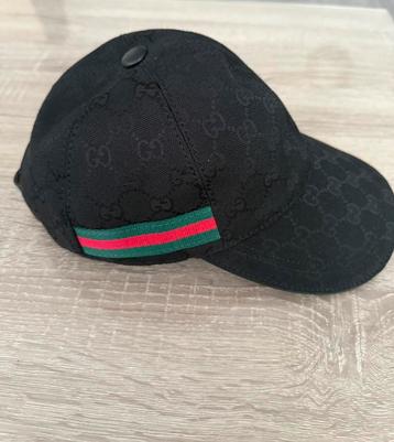Gucci pet beschikbaar voor biedingen